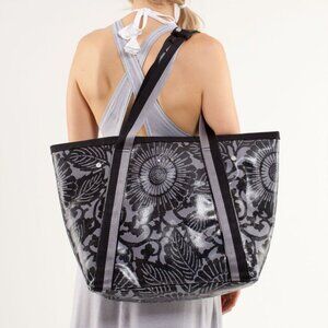 Lululemon Surf 'N' Turf TWO BAGS IN ONE LargeTote – NEW WITH TAG